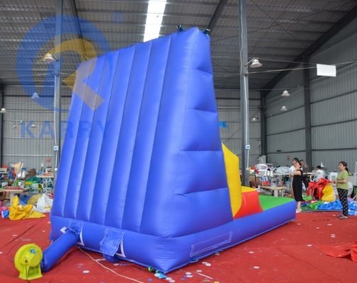 5-10 пассажиров допускаются к надувной PVC скалолазной стене для интерактивных игр на открытом воздухе