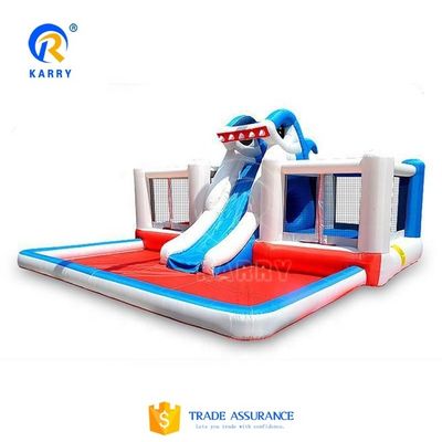 Castle Kids Надувная акула скакалка с водопадом и портативным дизайном